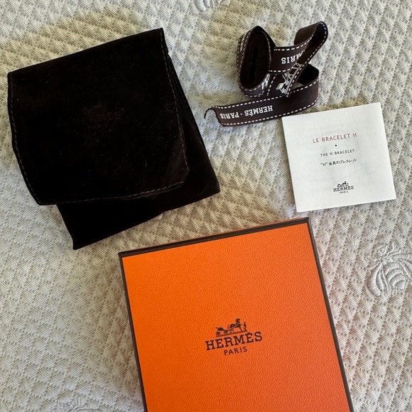 Hermes Clic Clac H bracelet in Orange Fruité, size PM - Picture 2 of 7